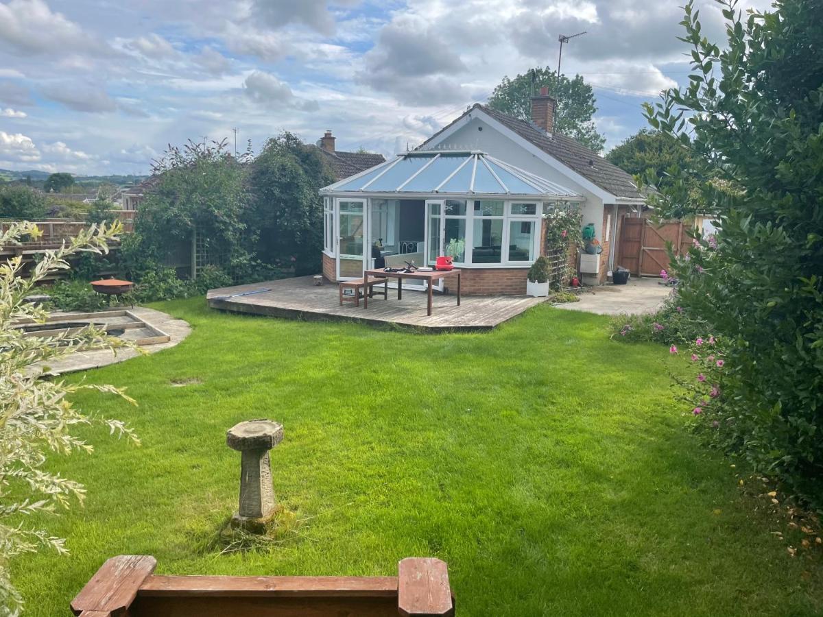 3 Bed Bungalow In Winchcombe, Cotswolds,Gloucester Exteriör bild